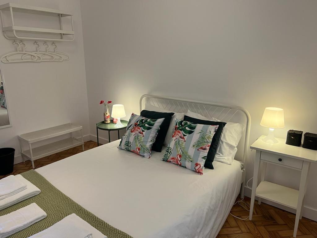 Alvalade II Airport Guest House Lisboa Eksteriør billede