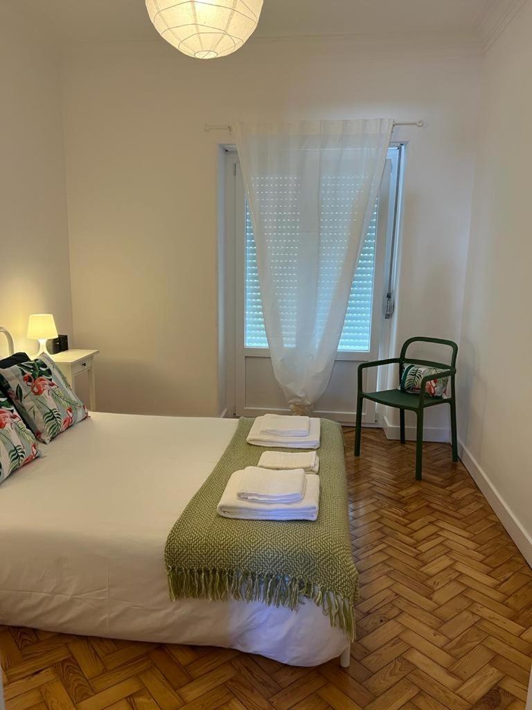 Alvalade II Airport Guest House Lisboa Eksteriør billede